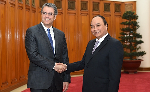 越南政府总理阮春福会见世贸组织总干事