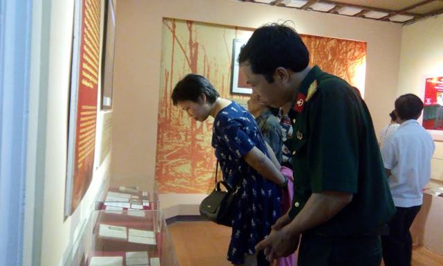 “战争记忆”图片资料展正式开幕