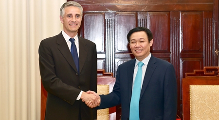 越南政府副总理王廷慧会见国际货币基金组织代表团