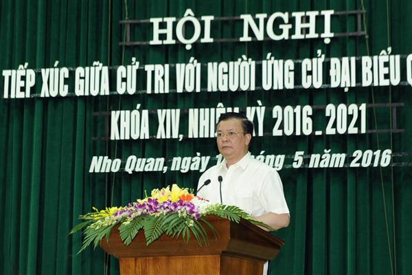 越南财政部部长丁进勇会见儒关县选民