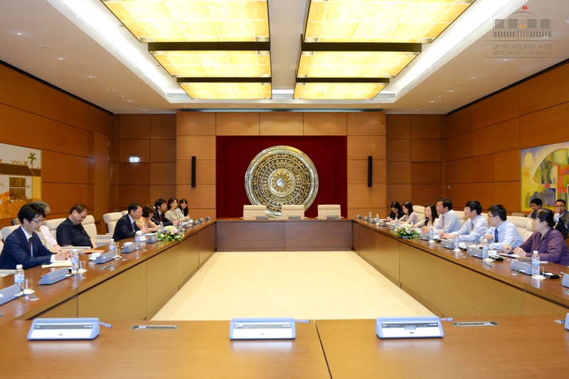 越南国会办公室主任阮幸福会见日本国际协力机构驻越首席代表