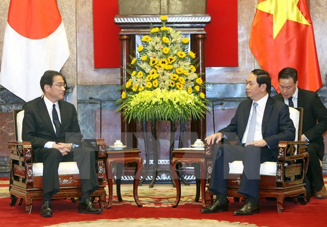 国家主席陈大光亲切会见日本外务大臣岸田文雄