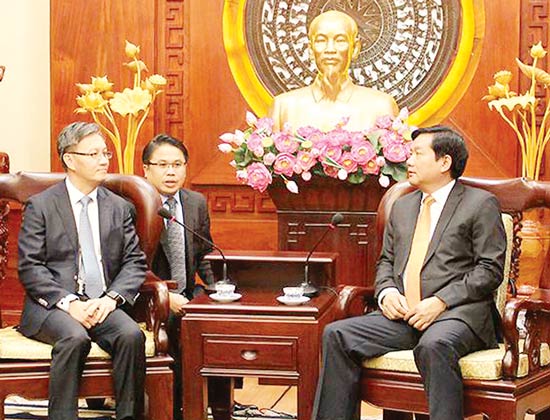 精心培育越老特别传统友好关系