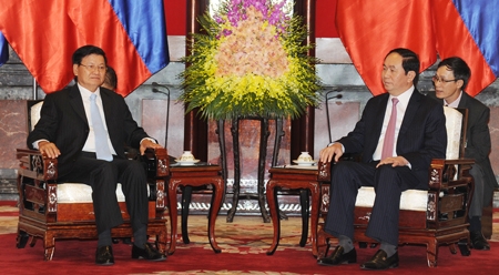 国家主席陈大光会见老挝政府总理通伦•西苏里