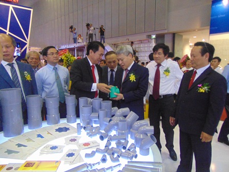 2016 年首届越南国际建材展开展