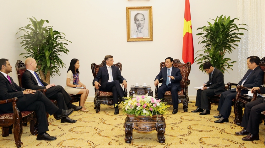 政府副总理王廷惠会见澳大利亚联邦银行总裁