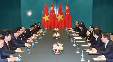 越南政府总理阮春福会见中国总理李克强