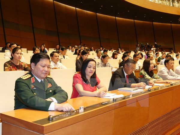 政府总理阮春福担任国防安全委员会副主席