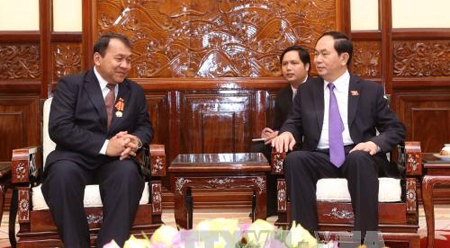 越南国家主席陈大光会见柬埔寨驻越南大使