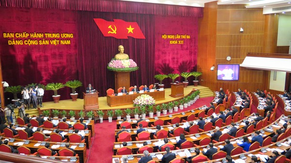 越共十二届三中全会第二天新闻公报