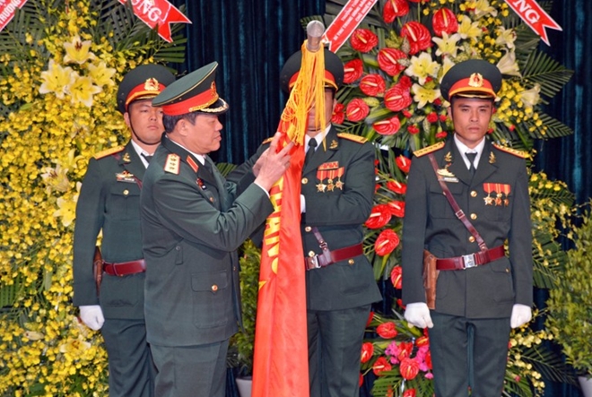 陆军学院荣获三级军功章