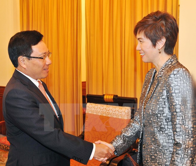 范平明副总理：鼓励新加坡企业继续赴越投资