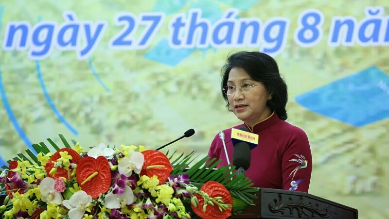 国会主席阮氏金银出席通信传媒部门传统日71周年纪念典礼