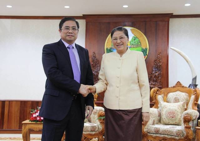 越共中央组织部高级代表团访老