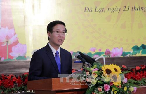 胡志明主席的思想、道德和作风是越南党和人民的宝贵精神财富