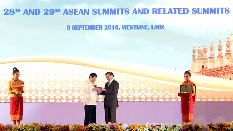 第28届和第29届东盟峰会及系列会议闭幕