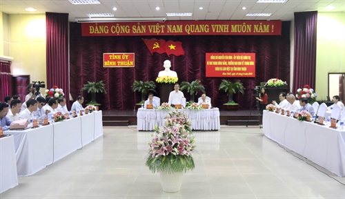 越共中央经济部长阮文平调研平顺省