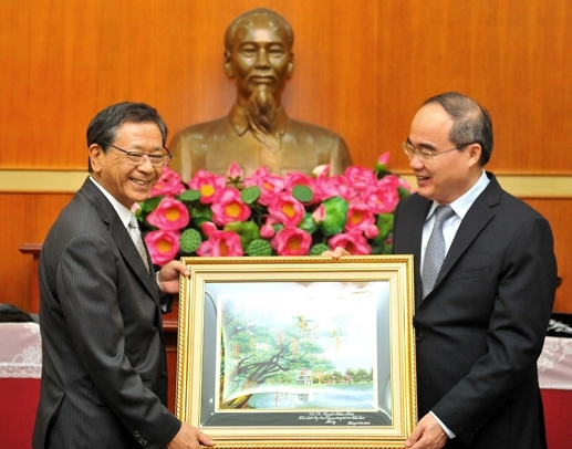 越南一向重视越日全面友好合作关系