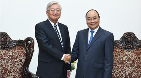 政府总理阮春福会见世界卫生组织西太平洋地区主任申英秀