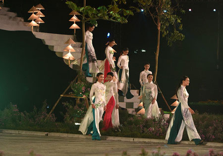 2016年河内“奥黛”节开幕