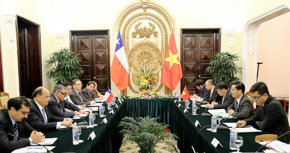 越南和智利举行第五次外交部副部长级政治磋商