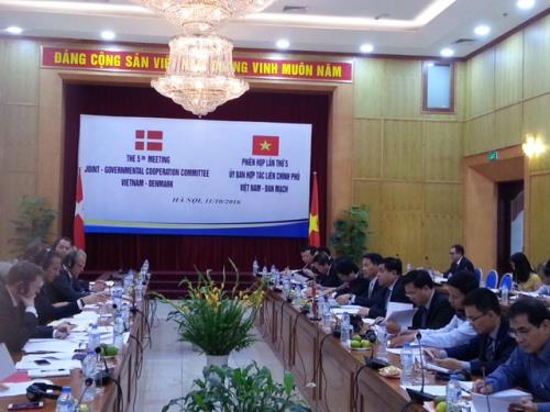 越丹继续充实两国全面伙伴关系内涵