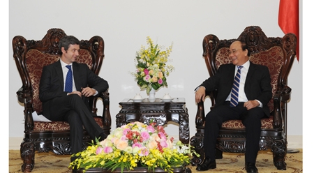 阮春福会见意大利司法部长奥尔朗多