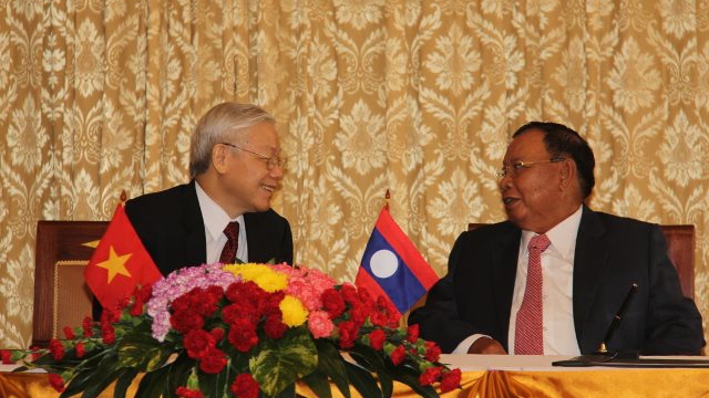 越共中央总书记阮富仲圆满结束对老挝进行正式友好访问