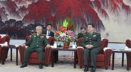 促进越中防务合作关系日趋务实有效发展