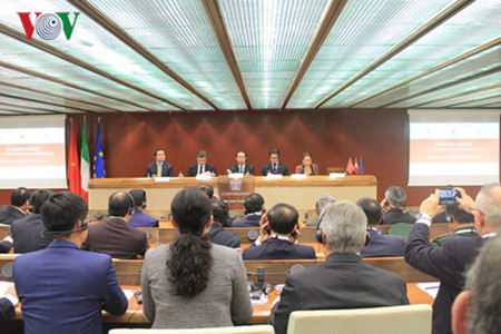 国家主席陈大光出席越南-意大利企业论坛