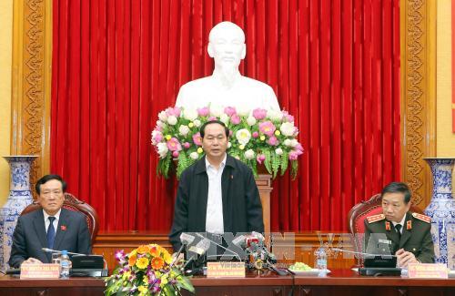 国家主席陈大光与公安部、国防部和最高人民检察院调查机关座谈