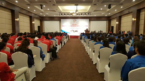 2016年第三届越中青年大联欢：青年与环保和可持续发展论坛在广宁省举行