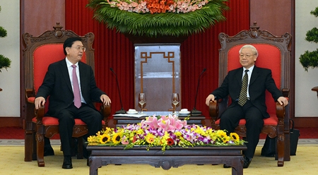 越共中央总书记阮富仲会见中国全国人大常委会委员长张德江