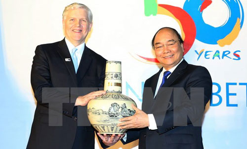 阮春福总理感谢亚行通过对越提供援助计划