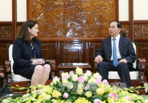 国家主席陈大光会见美国亚太经合组织国家中心总裁莫妮卡•惠利