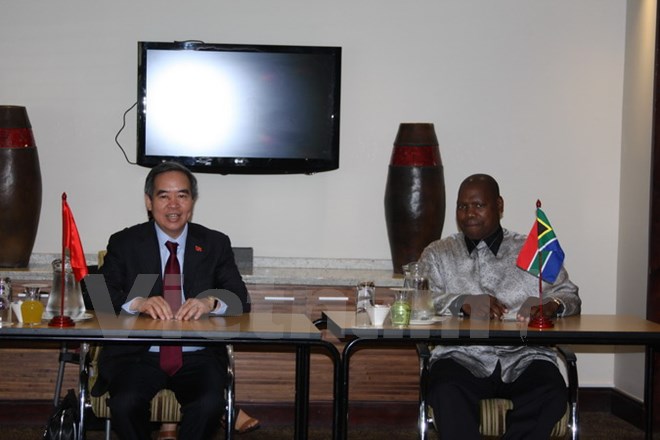 越南共产党代表团对南非进行工作访问