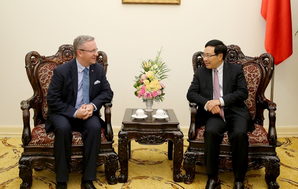 政府副总理范平明会见波兰总统府外交事务部长克日什托夫•什切尔斯基