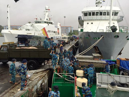 向长沙岛县运送500吨年货服务丁酉春节