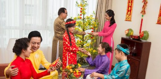 越南人春节习俗： 发红包