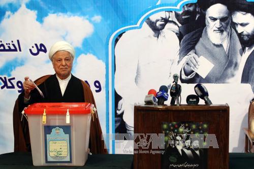 伊朗前总统拉夫桑贾尼病逝