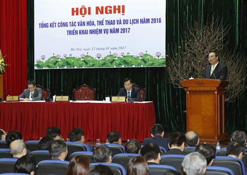 阮春福总理出席文体旅游部门和医疗部门的会议