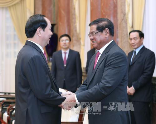 越南国家主席陈大光会见柬埔寨副首相兼内务部大臣韶肯