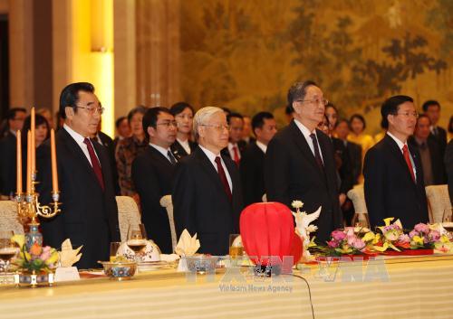 越共中央总书记阮富仲和中国全国政协主席俞正声出席越中建交67周年纪念典礼