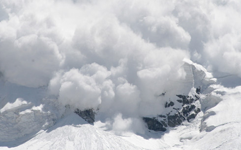 阿富汗雪灾已造成107人丧生