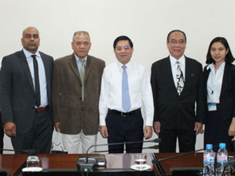 美国企业拟在平阳省投建太阳能发电厂