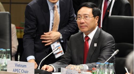 政府副总理兼外长范平明在二十国集团非正式外长会议上的系列活动