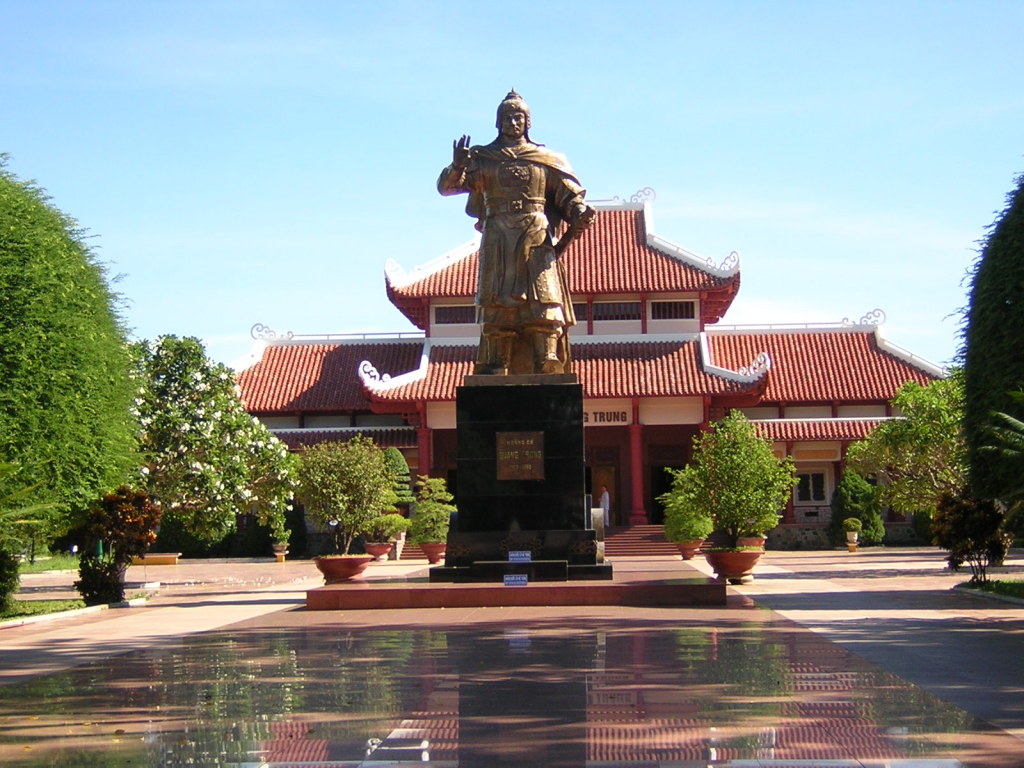 胡志明市举行玉回-栋多大捷228周年纪念活动