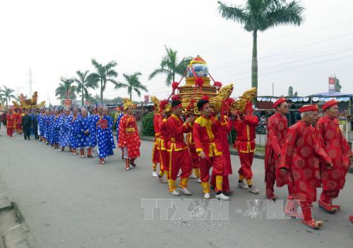 南定省迎水祭鱼仪式隆重举行