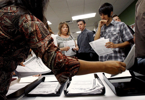 美国上周首次申请失业救济人数好于市场预期