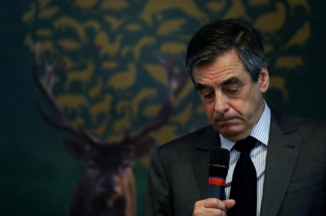 法国总统候选人菲永被正式立案调查